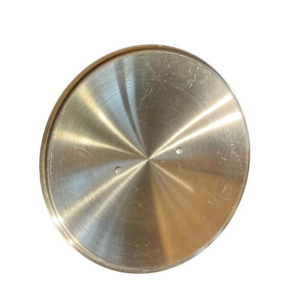 5 QT Calphalon 12" saute pan. Textured cook surface  !!!!!!CLEAN!!!! - Picture 7 of 10